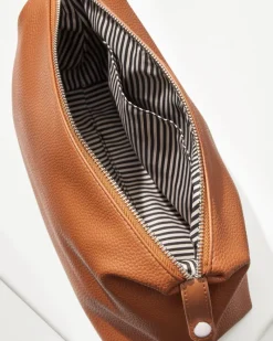 Tommy Bahama Croft Dopp Kit Brown New