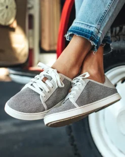 Tommy Bahama Women's OluKai® Pehuea Lī Sneakers Tapa Hot